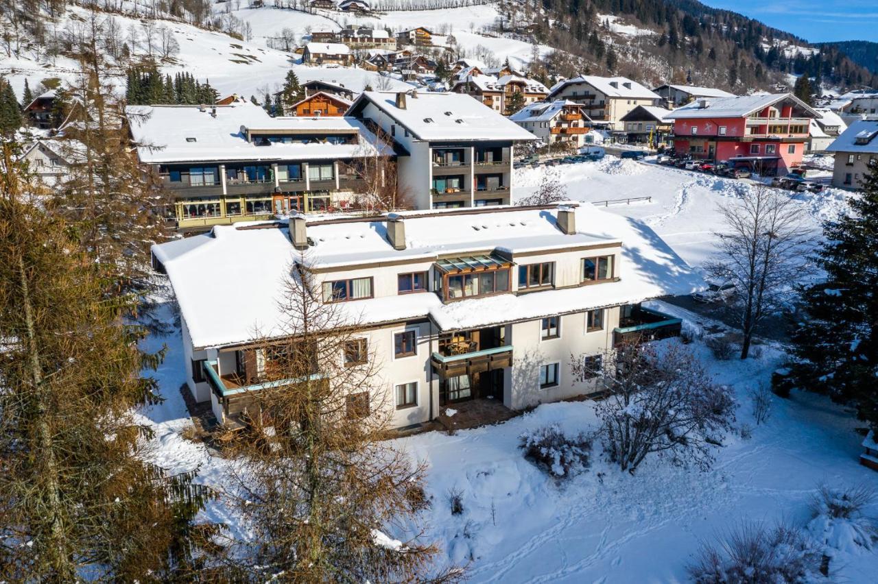 Ortners Mauerwirt - Leistbarer Luxus Apartment Bad Kleinkirchheim Bagian luar foto