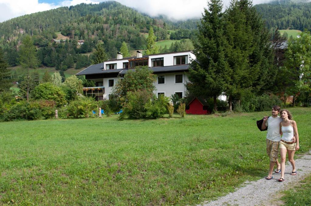 Ortners Mauerwirt - Leistbarer Luxus Apartment Bad Kleinkirchheim Bagian luar foto